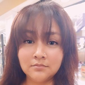 Meet your Posher, Raquel